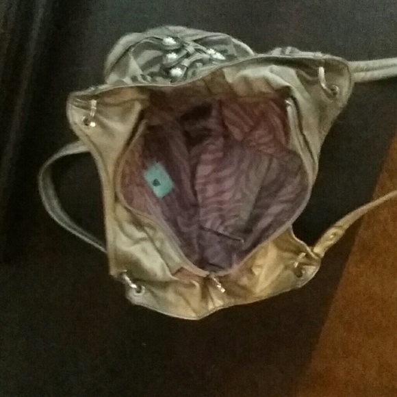 Purse - Picture 3 of 3