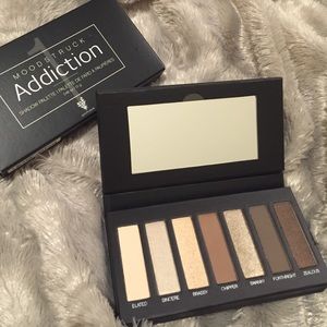 NEW Younique Moodstruck Addiction Shadow Palette#1