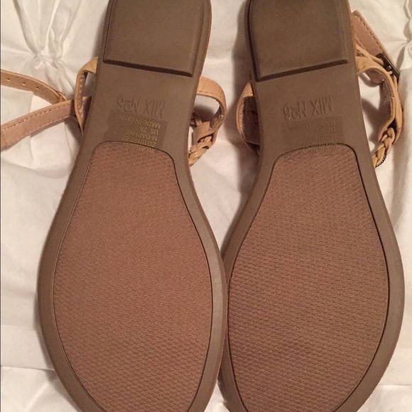 Flats - Picture 2 of 2