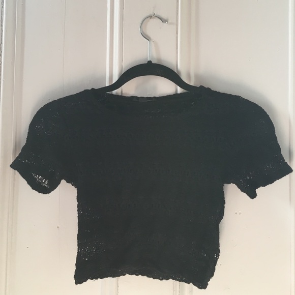 Topshop || Lacy Black Crop Top