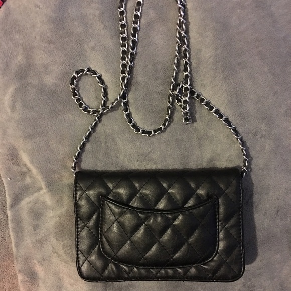Faux leather chain bag