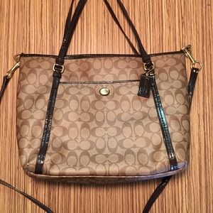Coach Crossbody/Shoulder Bag. GUC