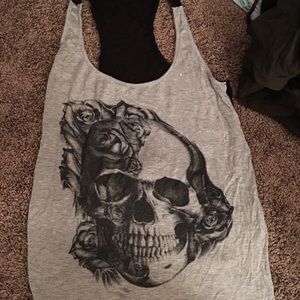 Skull tank