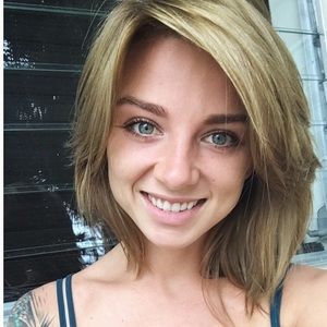 Meet your Posher, Brooke