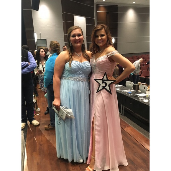 Mac Duggal Prom Dress