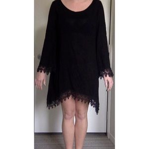 Black long sleeved dress