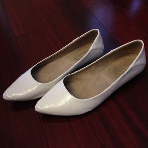 ALDO White Pointy Toe Leather Shoes