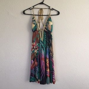 Summer dress. Tropical pattern. Size small.
