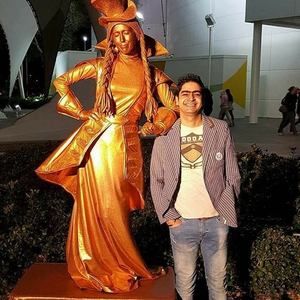 Meet your Posher, Hamada