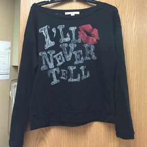 SALE💋Adorable top w Lace back💋