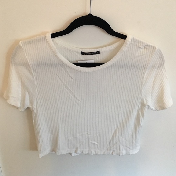Brandy Melville white tee crop