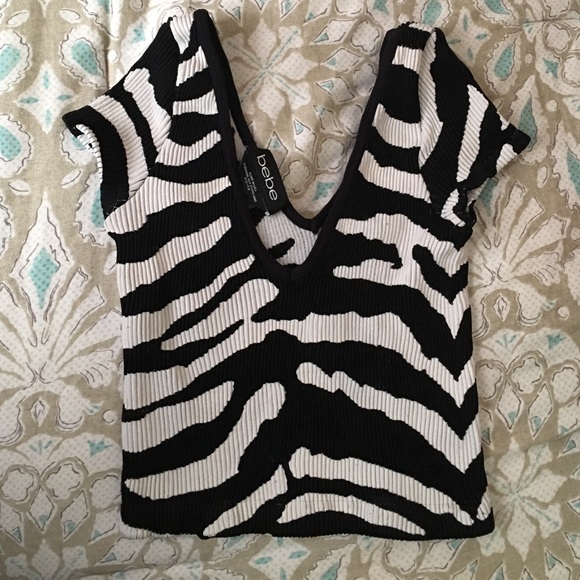 Bebe crop top