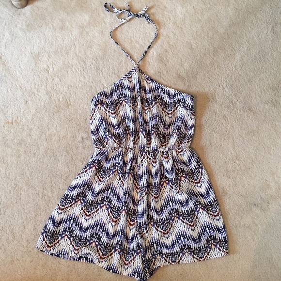 NWT Love Culture Romper - Picture 1 of 3