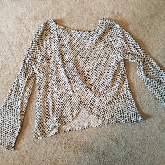 Francesca's Top - Picture 3 of 4