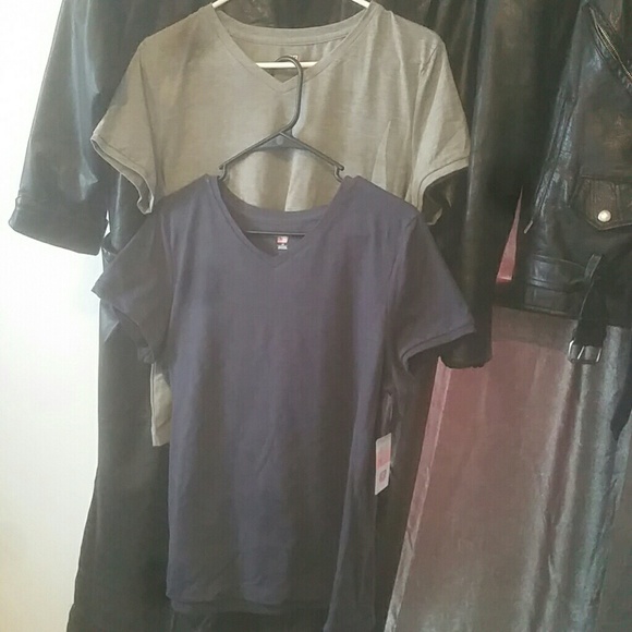 4 SJB PERFORMANCE TSHIRTS. - Picture 2 of 3