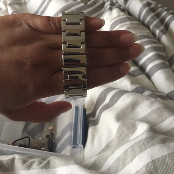 Watch - Picture 2 of 2