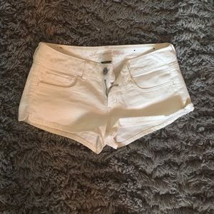 American eagle white shorts