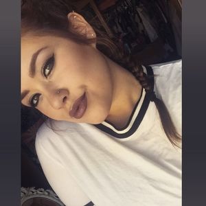 Meet your Posher, Hope