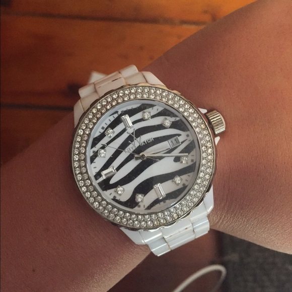 Toy Watch Animal Plasteramic White Zebra watch - Picture 2 of 4