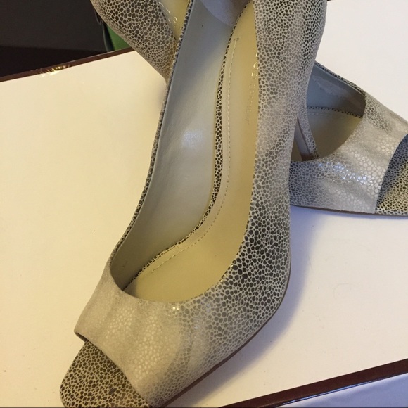 Michael Kors heels - Picture 4 of 4