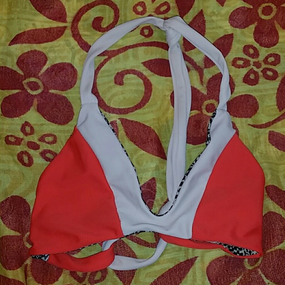 Acacia hibiscus biarritz naked red colorblock top - Picture 3 of 4
