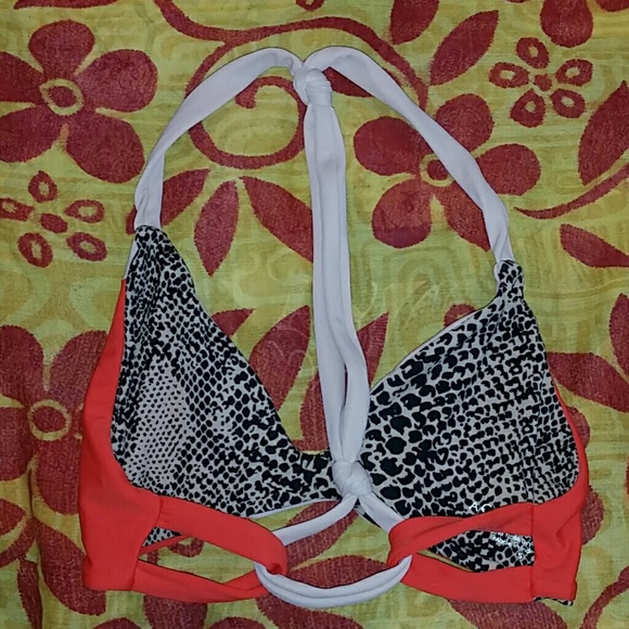 Acacia hibiscus biarritz naked red colorblock top - Picture 4 of 4