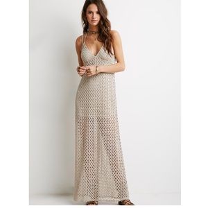 NWOT ☀️ Forever 21 Crochet Halter Maxi Dress ☀️