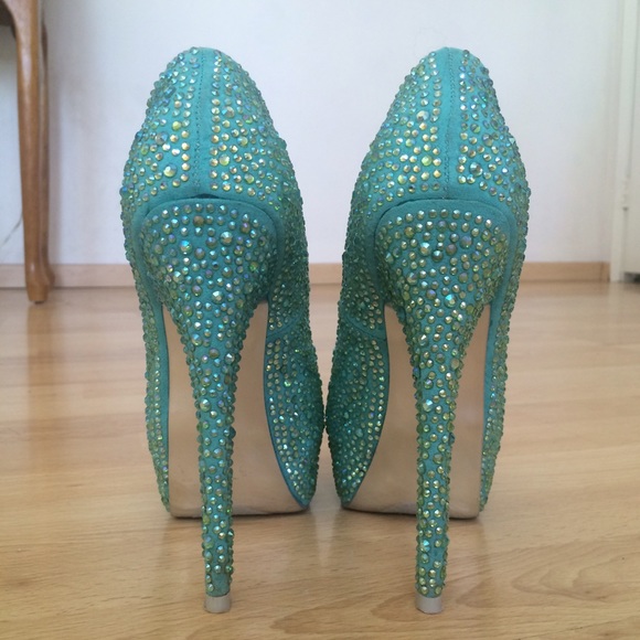 Bedazzled blue platform pumps - Picture 3 of 3