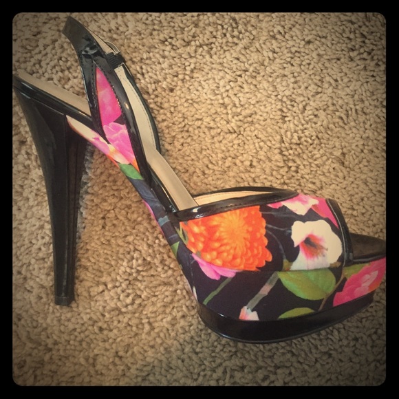 Floral pumps