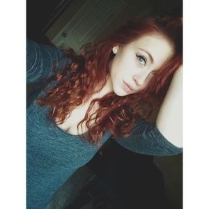 Meet your Posher, Alexia