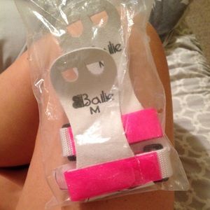 Crossfit bar gymnastic grips