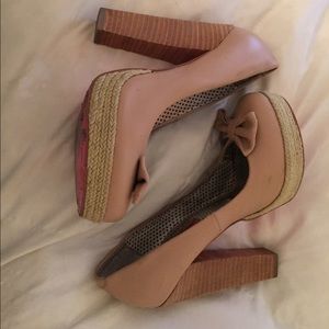 FINAL PRICE 🌻 Betsey Johnson 'Maggi' Pump