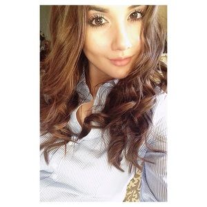 Meet your Posher, Anna