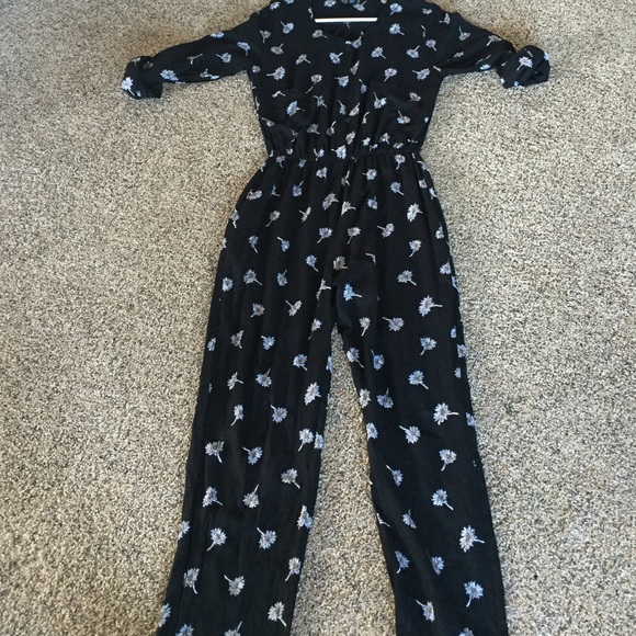 One piece jumpsuit with flowers