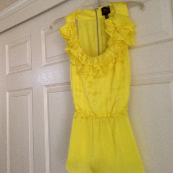 Top - Picture 2 of 2