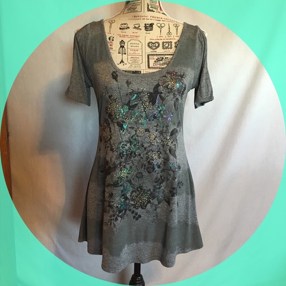 🎉🎈HP 5-16-16🎉🎈Miss Me Cold Shoulder Top