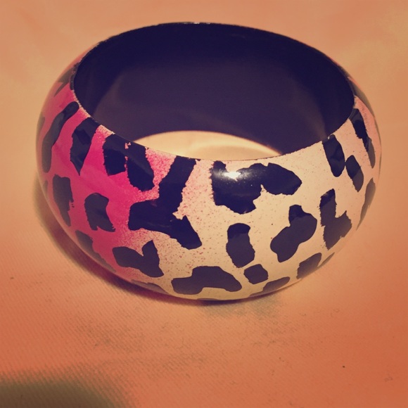 Pink cheetah bangle
