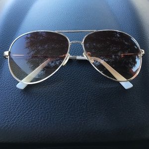 Steve Madden Sunglasses *BUY TODAY ILL SHIP TODAY*