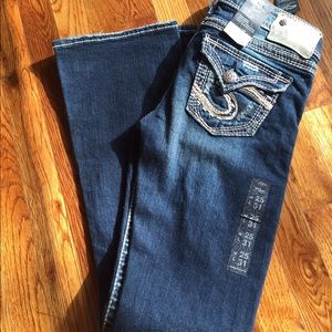 NWT Silver Tuesday Flap Jeans