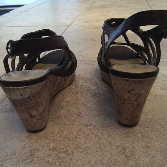 Brown sandals - Picture 4 of 4