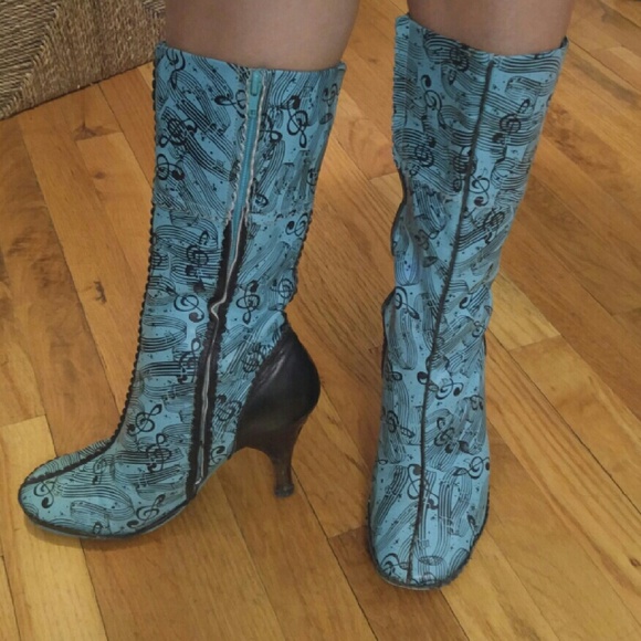 Seafoam green musical boots!