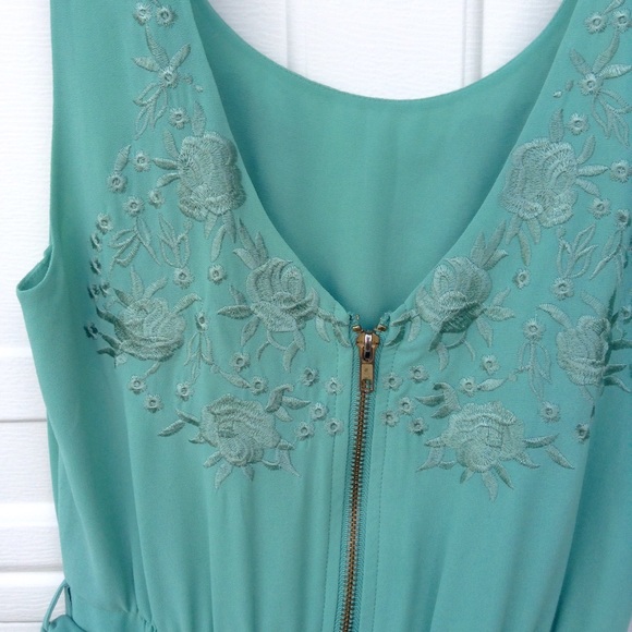 Forever 21 High Low Dress - Picture 3 of 4