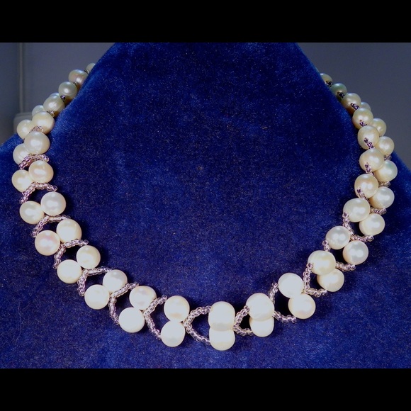 Fresh Water Pearl Necklace. - Picture 2 of 4