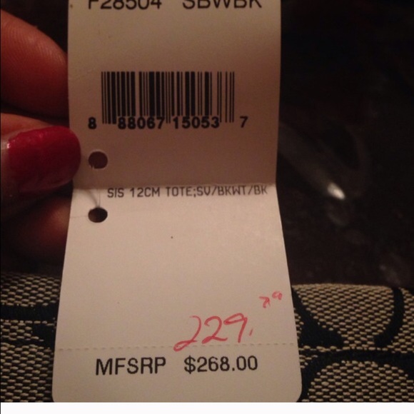 Authentic coach purse - Picture 2 of 3