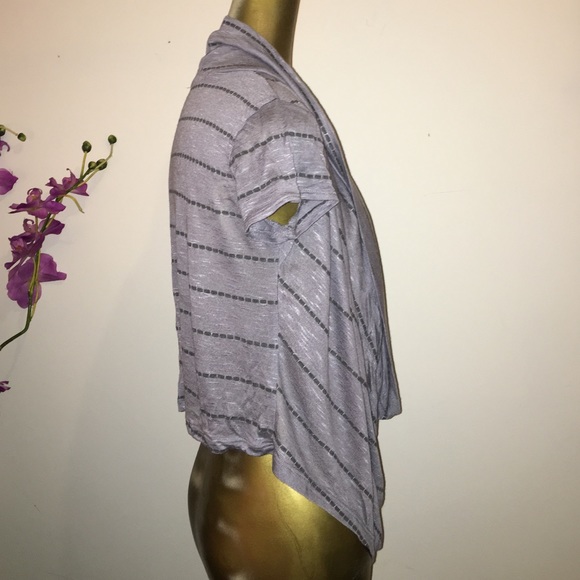 🌟Hi-low Cowl T🌟NWOT - Picture 3 of 4