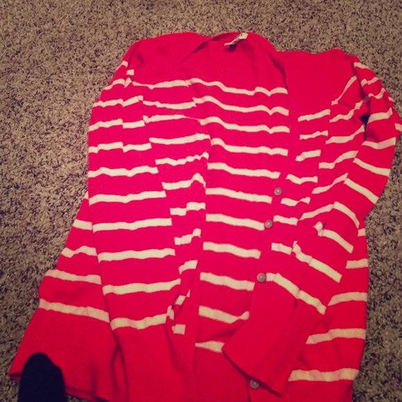 Cute stripped cardigan