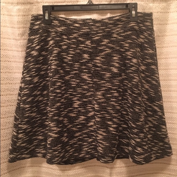 ⭐️SALE LOFT Classy A-line Skirt Fit/Flare Black/Wh - Picture 2 of 4
