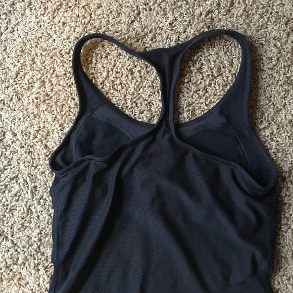 NWOT NIKE black running tank - Picture 4 of 4