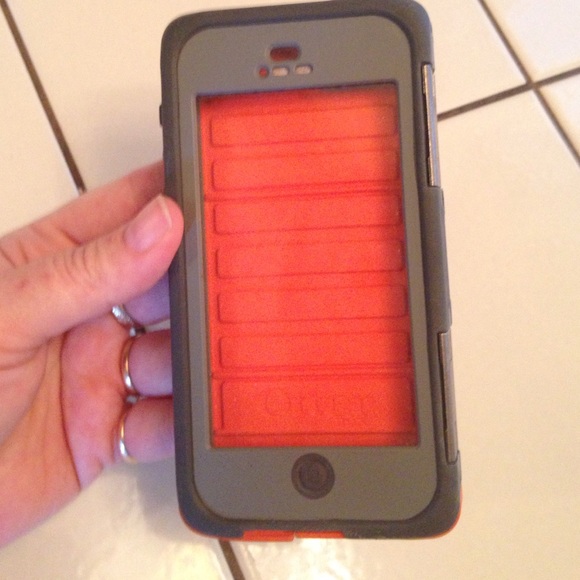 iPhone 5s Otter Box case