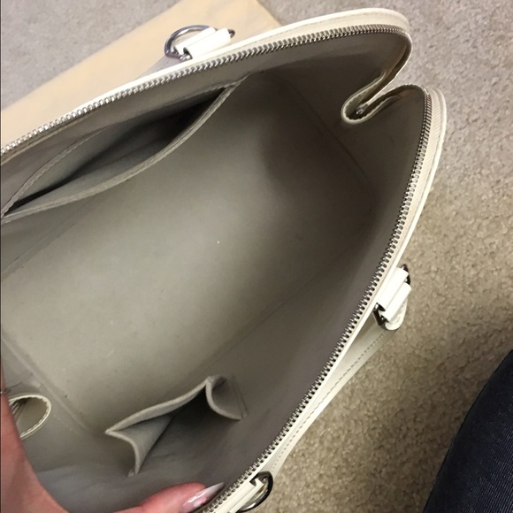 🚫SOLD🚫Authentic Louis Vuitton Epi Alma PM Bag - Picture 2 of 4